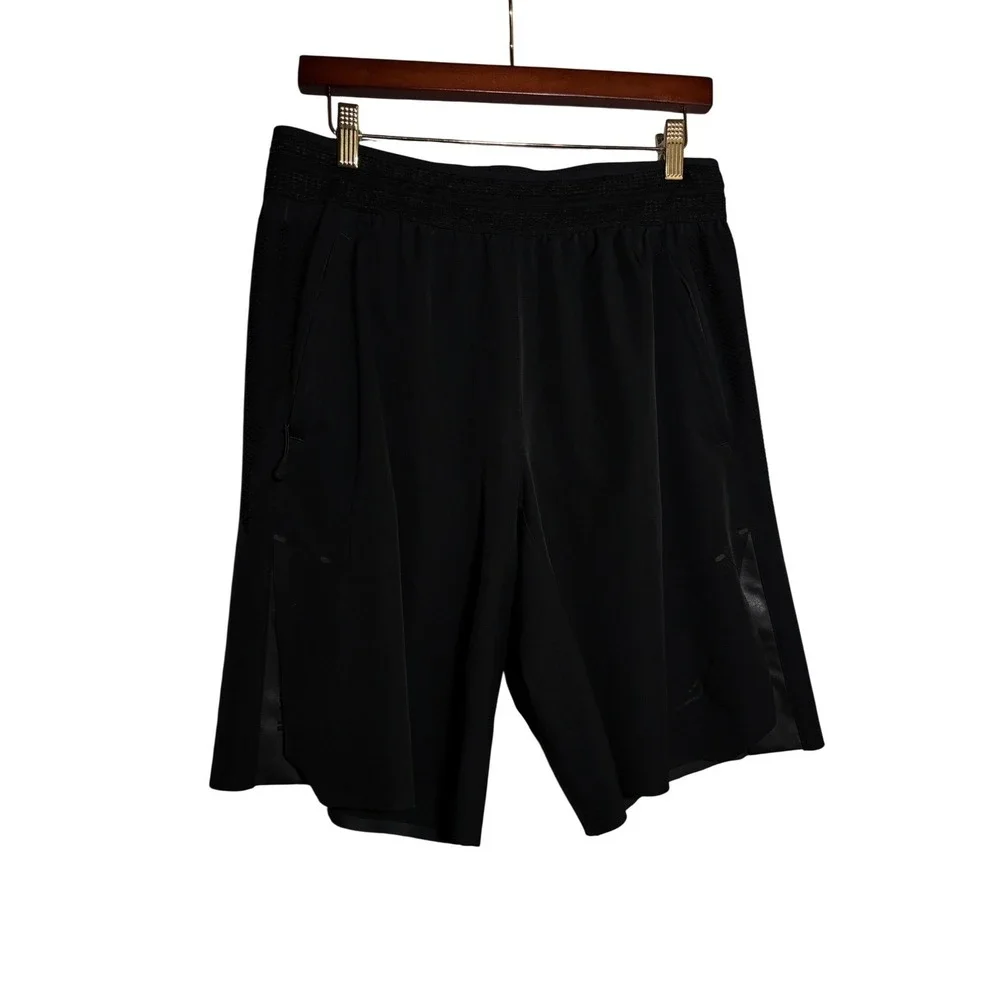Jordan Mens L Athletic Basketball Shorts Zipper Pockets Mesh Panels Activewear